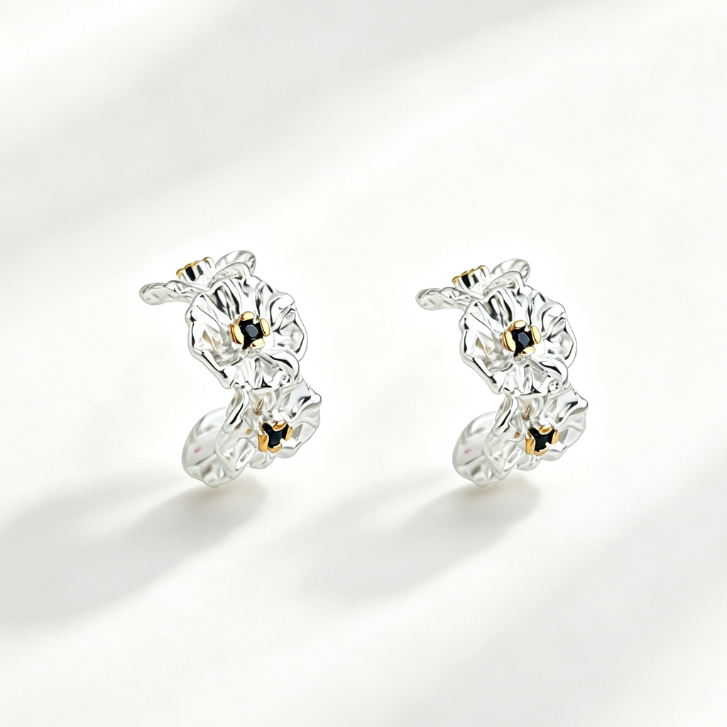 The Silver Daisy Studs