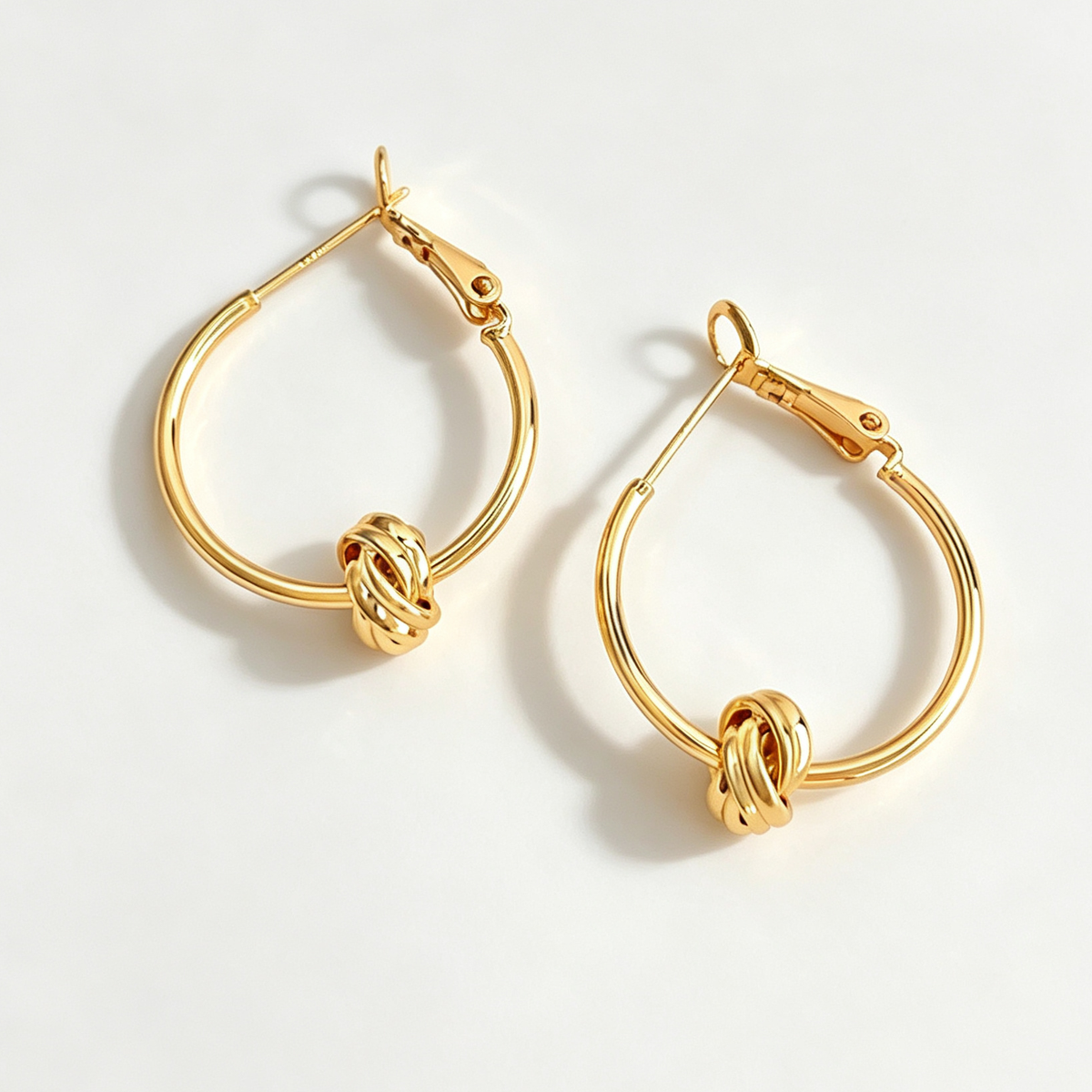 The Anchored Knot Hoops