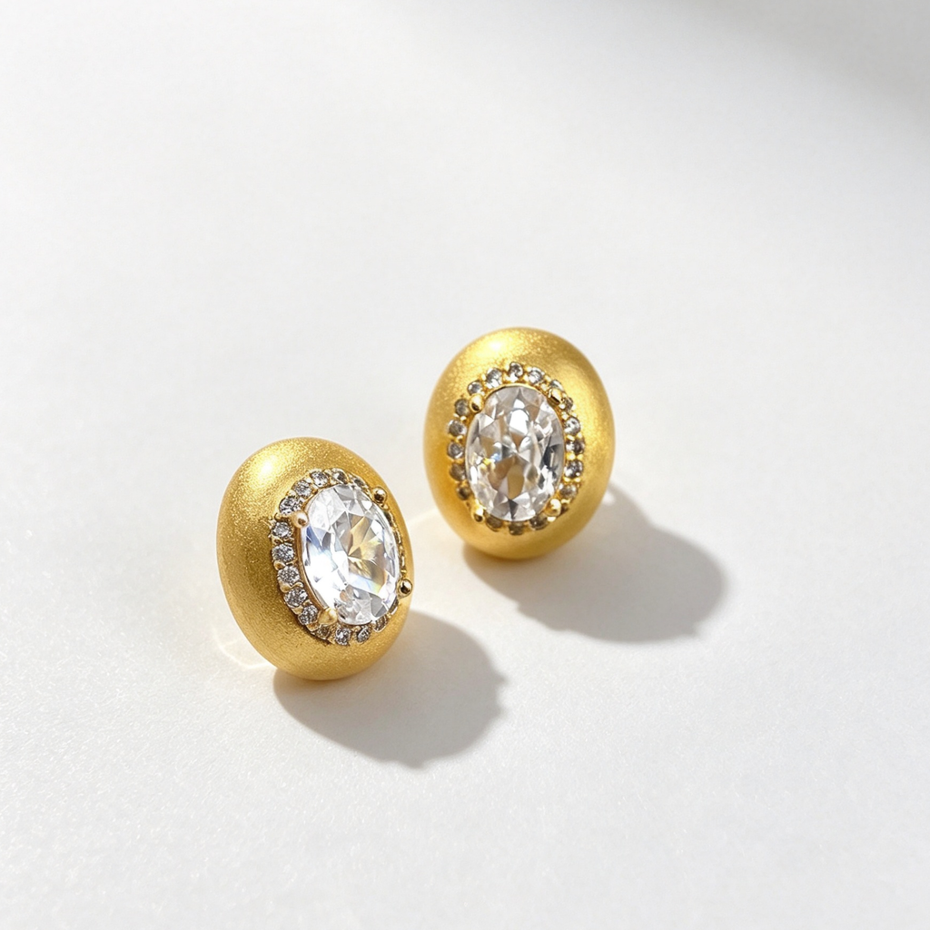 The Solar Halo Studs