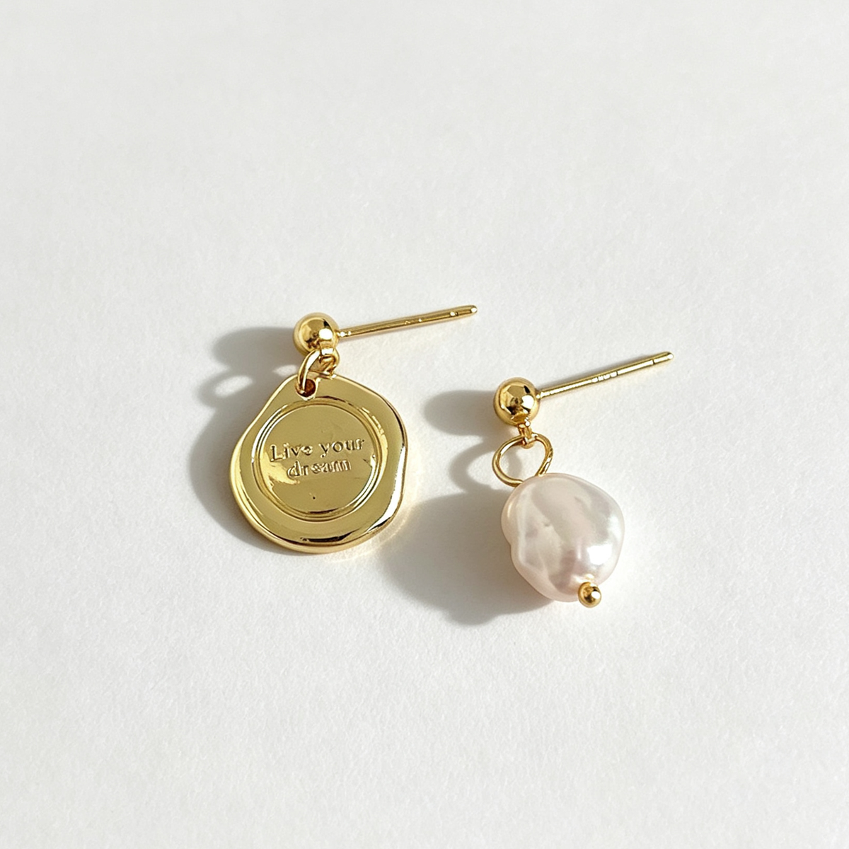 The Wax Seal & Pearl Mismatch Earrings