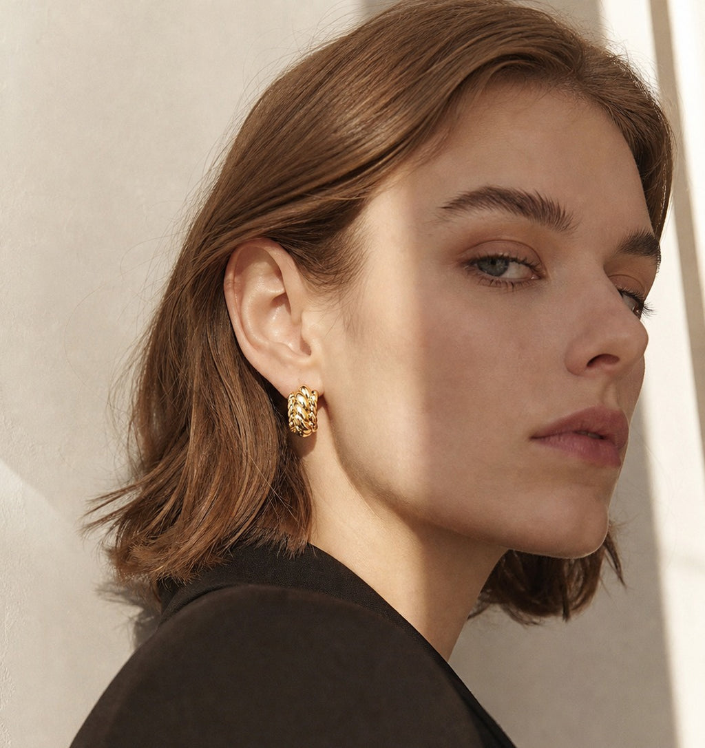 The Twist Hoops