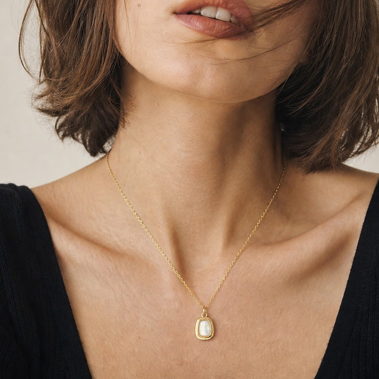 The Luminous Frame Necklace